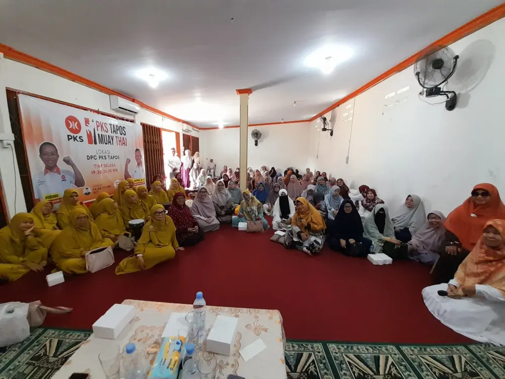 Hj. Iin Nur Fatinah Hadiri Pendidikan Politik di Tapos, Ajak Perempuan Berperan dalam Kemaslahatan Masyarakat