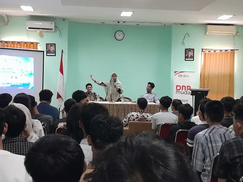 Hj. Iin Nur Fatinah, S.E., Ak. Ajak Generasi Muda Melek Politik dan Jadikan Demokrasi sebagai Sarana Kebaikan