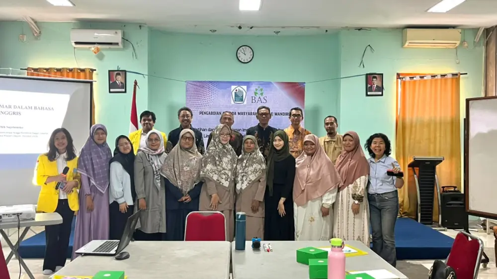 LIMA JARI BIKIN GRAMMAR LEBIH MUDAH: INOVASI PEMBELAJARAN GRAMMAR BAHASA INGGRIS UNTUK GURU DI KOTA DEPOK