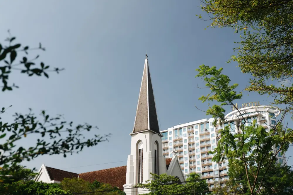 Peran Gereja Tua Depok dalam Kontestasi Politik Lokal: Antara Sejarah dan Pengaruh Sosial